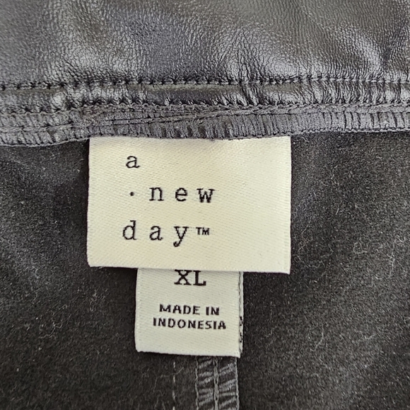 a • new day Faux Leather Vegan Black Leggings - Picture 5 of 6